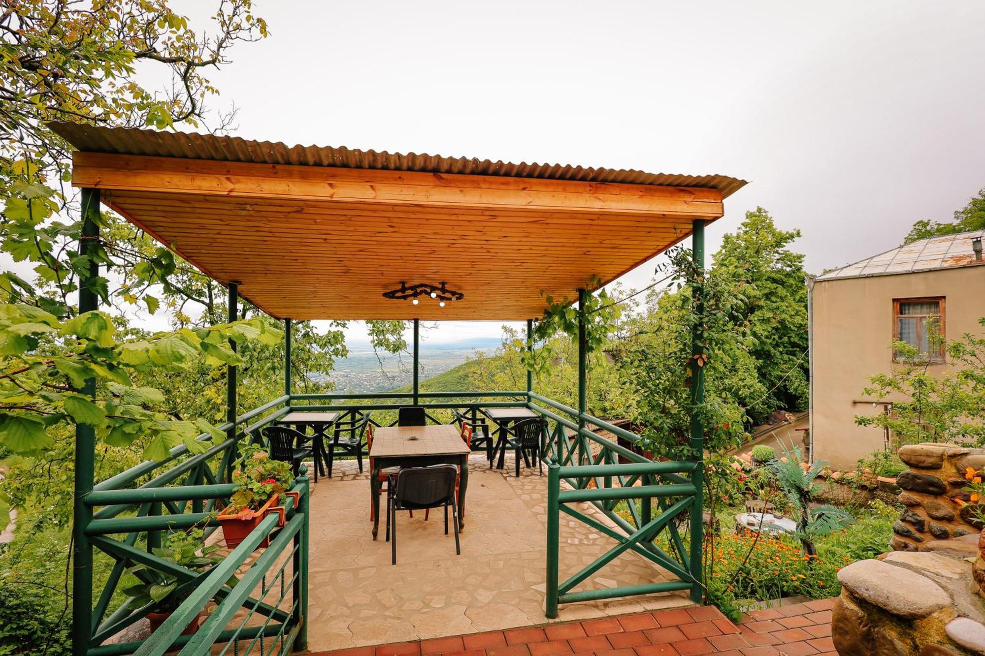 Отель Sighnaghi Garden House Экстерьер фото