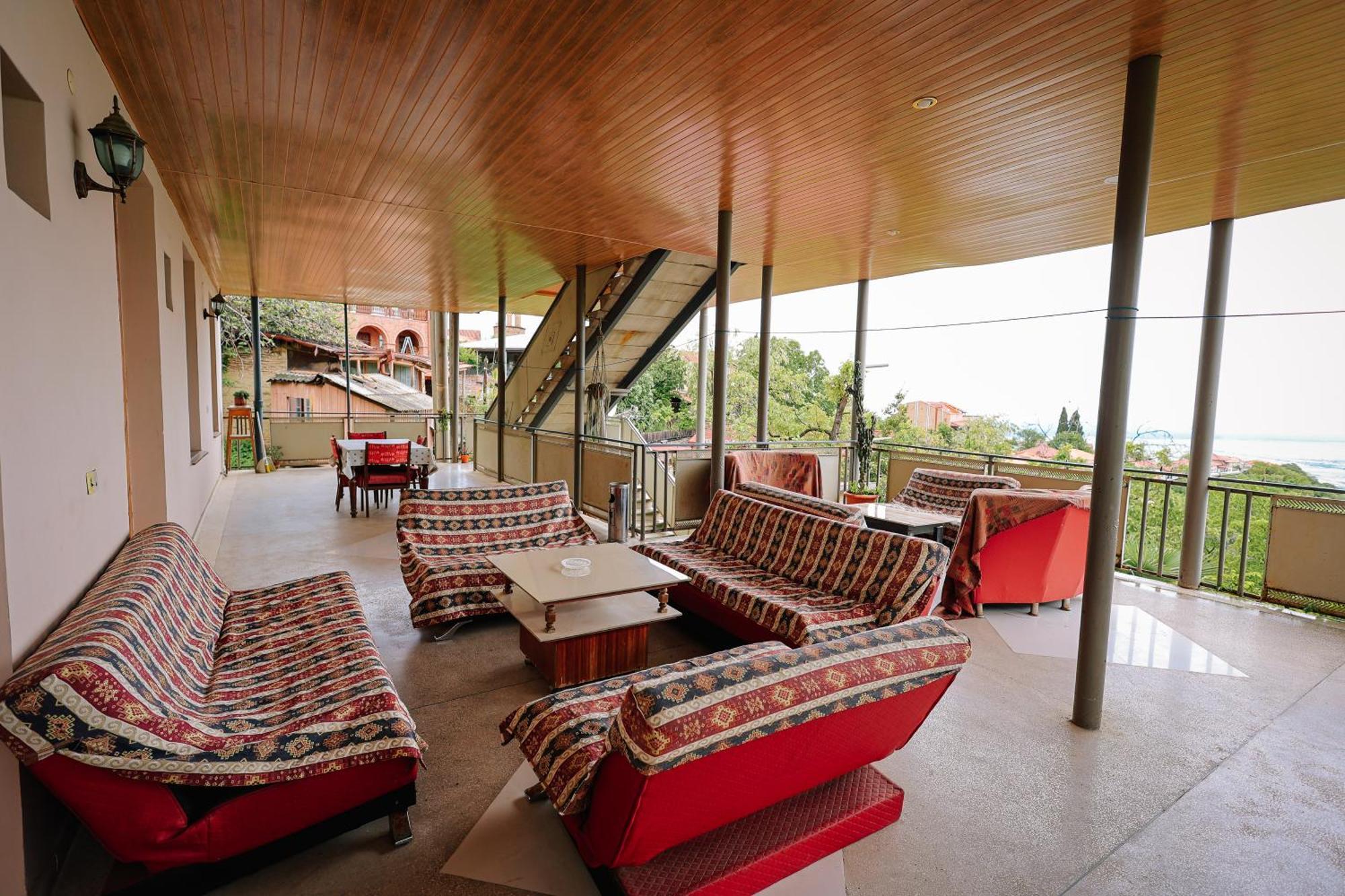 Отель Sighnaghi Garden House Экстерьер фото